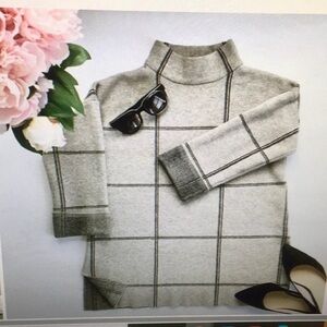 TAHARI/“WINDOWPANE”MOCK NECK SWEATER